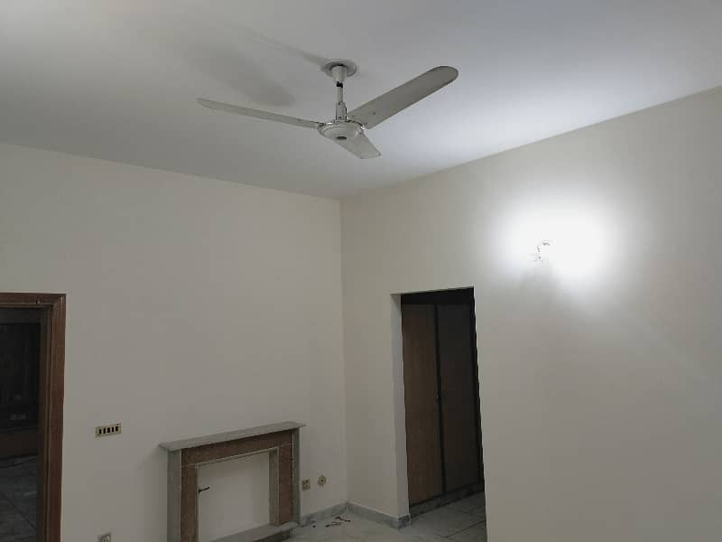 F 11 House For Rent 1 kanal 13