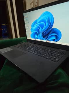 DELL Laptop 0