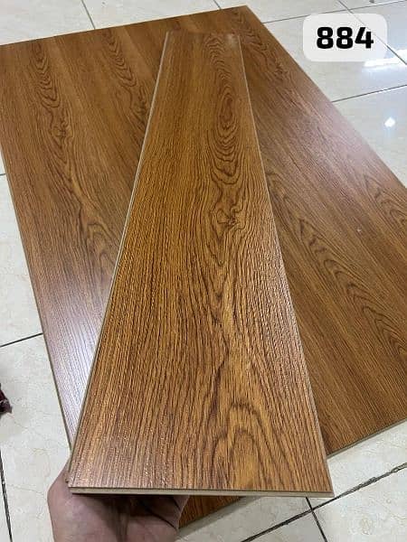 Herringbone Wooden floors/ wallpaper/ blinds/ carpet tiles flooring. 8