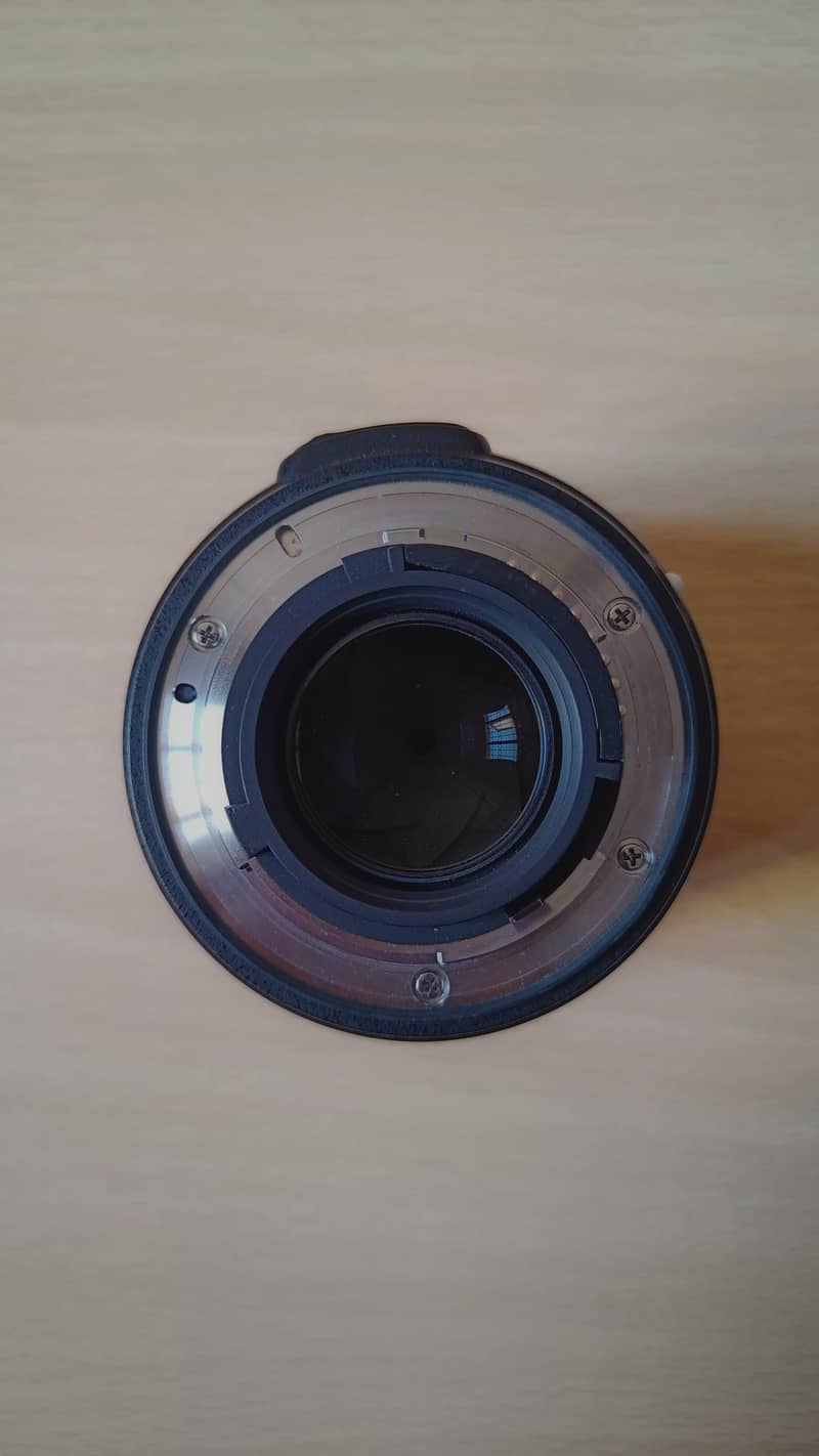 Nikon 50mm f/1.8 G lens with box 3