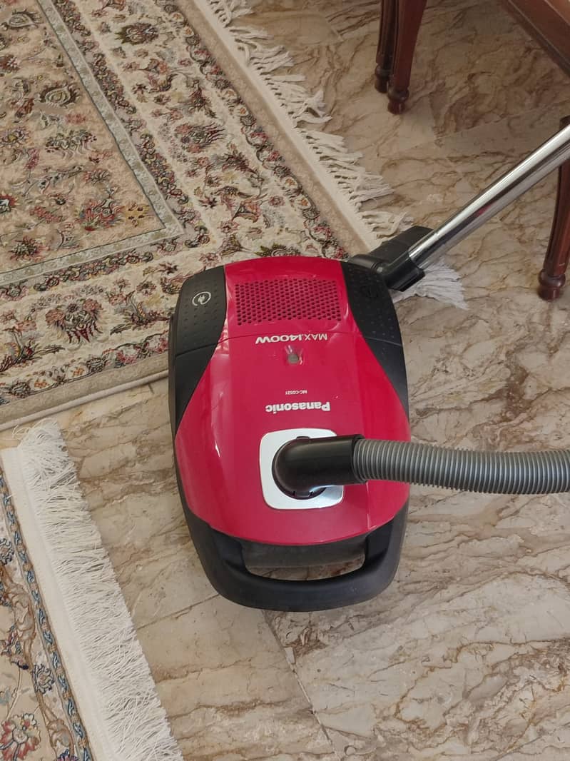 Panasonic Vacuum Cleaner 1