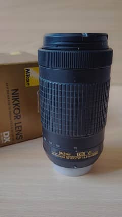 Nikon 70-300mm f/4.5-6.3 ed vr dx af-p lens with box