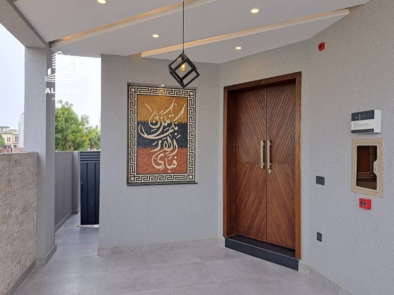 5 Marla Luxury Modern Design House For Rent in DHA 9 Town 1