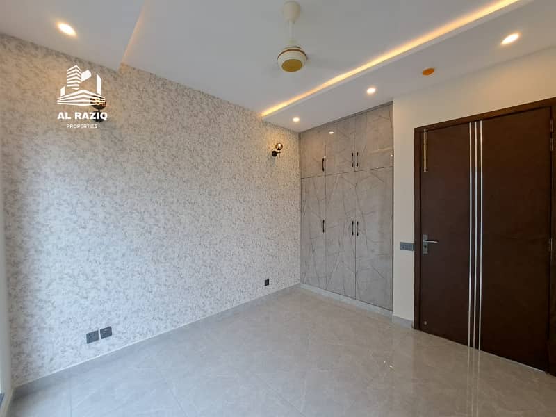 5 Marla Luxury Modern Design House For Rent in DHA 9 Town 15