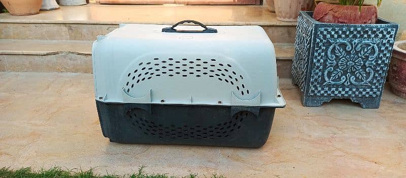 dog and cat travelling/transport cage medium size 1