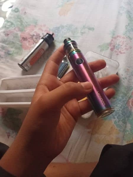 I AM SELLING MY 3 VAPES AND ONE POD 5