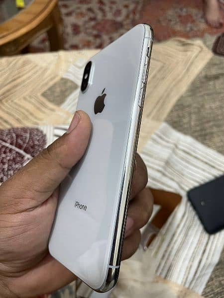 iPhone x 64GB 86% betry factory unlock 5