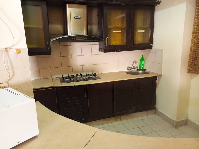 owner, E-11 , 3 bed 3 bath Furnished apartment,  Monthly 90,000/- 7