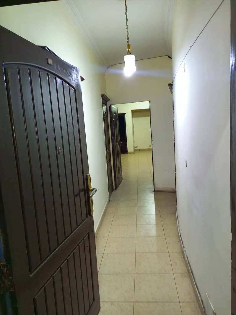 owner, E-11 , 3 bed 3 bath Furnished apartment,  Monthly 90,000/- 8