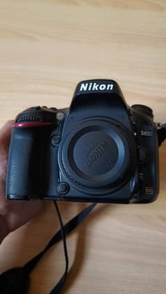 Nikon D610 body with box