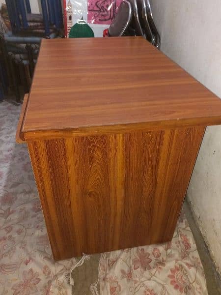 office table and chair 03218883091 2