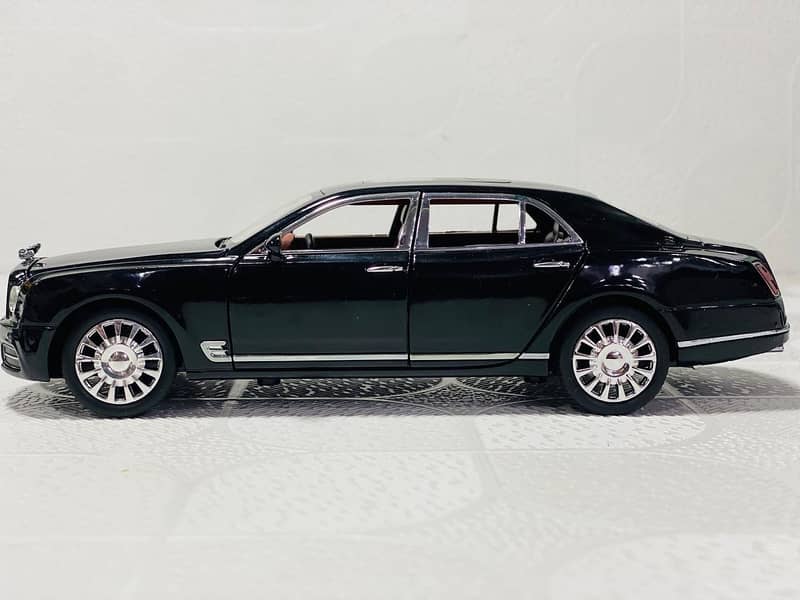 Diecast Model car Black Bentley Luxury Die-cast Model Car Metal body 3