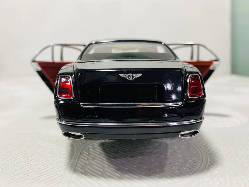 Diecast Model car Black Bentley Luxury Die-cast Model Car Metal body 7