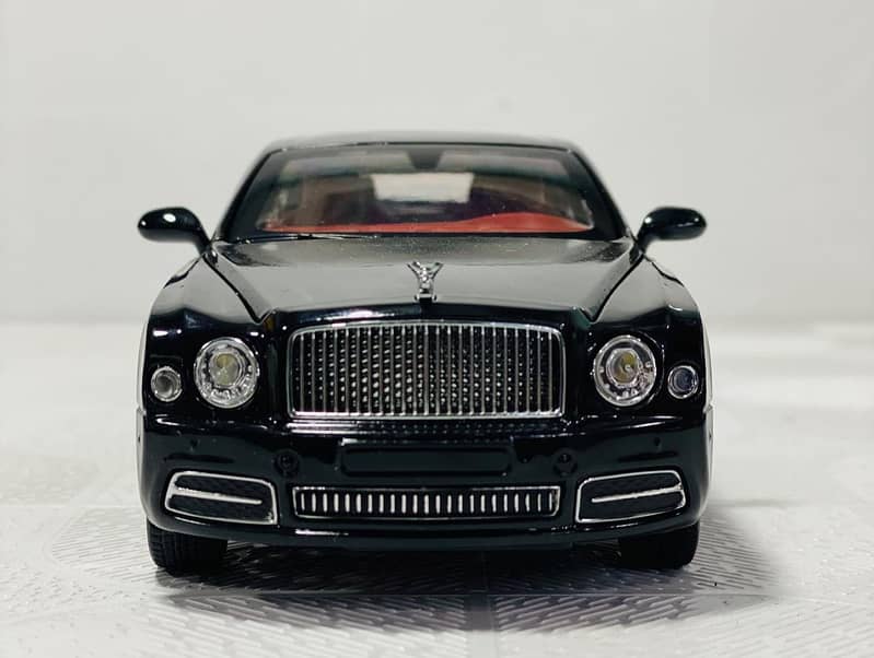 Diecast Model car Black Bentley Luxury Die-cast Model Car Metal body 8