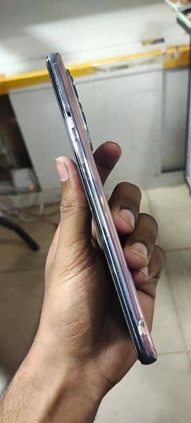 OnePlus 95G 3