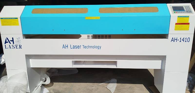 Laser cutting machine 7
