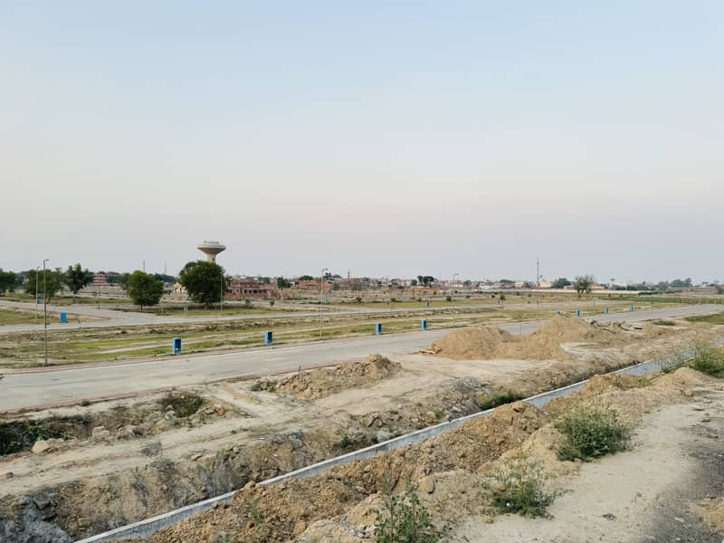 5 Marla Commercial Plots New Deal Open Form Golf View Residencia - Phase 2 Bahria Town Lahore 9
