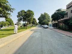 8 Marla Commercial Plots New Deal Open Form Golf View Residencia - Phase 2 Bahria Town, Lahore 0