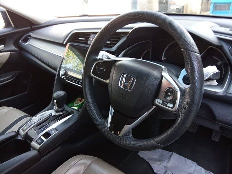 Honda Civic Oriel 2019 10