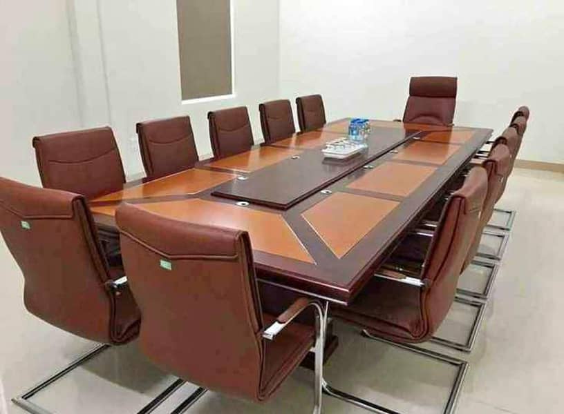 Workstations /Conference,Executive table /Boss,revolving chair /Office 2