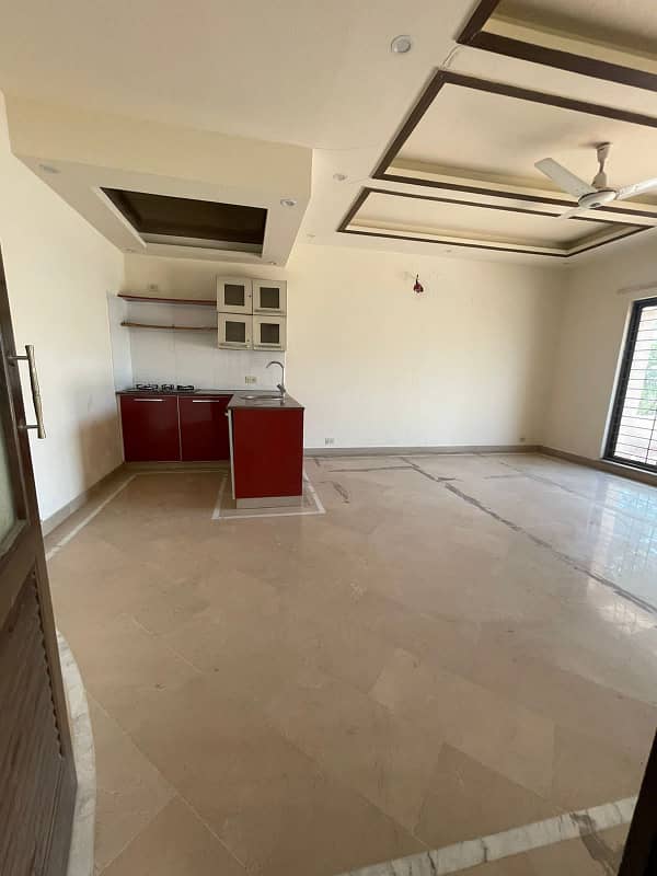 1 KANAL HOUSE FOR RENT IN DHA PHASE 5 1