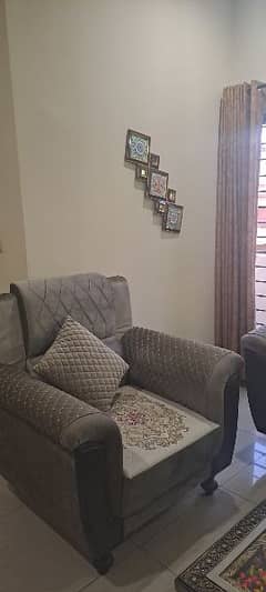 5 Seater Sofa Set 0