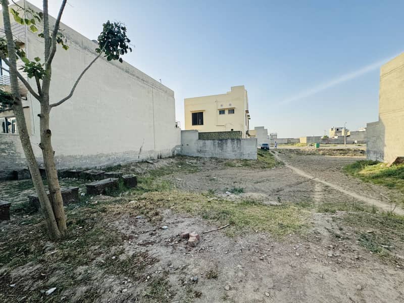 10 Marla Residential Plot For Sale In Quaid Block Bahria Town Lahore 4