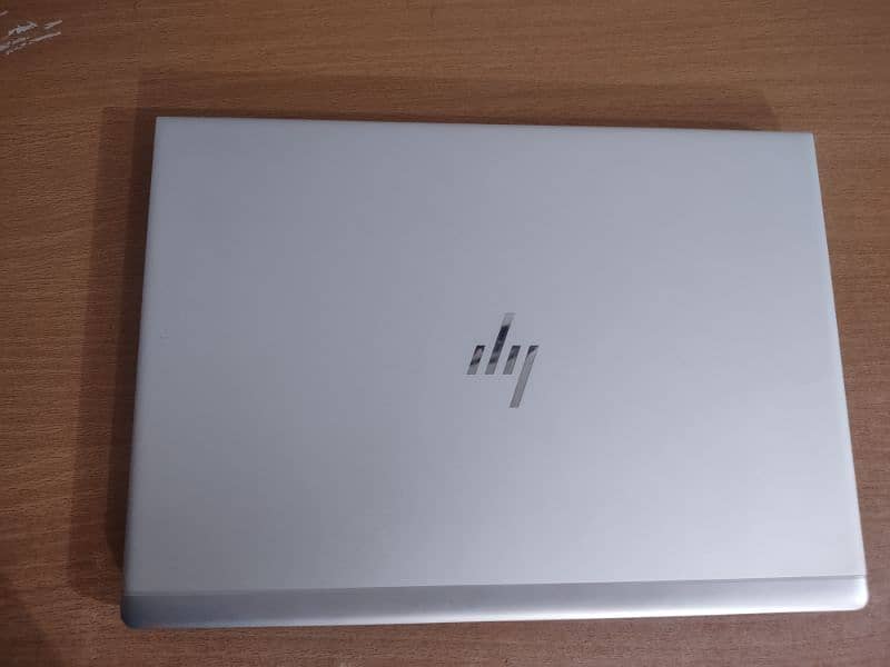 HP core i5 8th elietbook 1