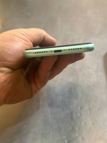 iphone 11 jv . 256 gB exchange for iphone 13 1