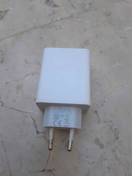 Realme Box Pulled Fast Genuine Charger 18 Watt 1