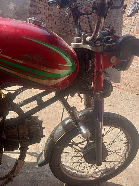 exchange karni hai United 100 cc half bike 03069498412 4