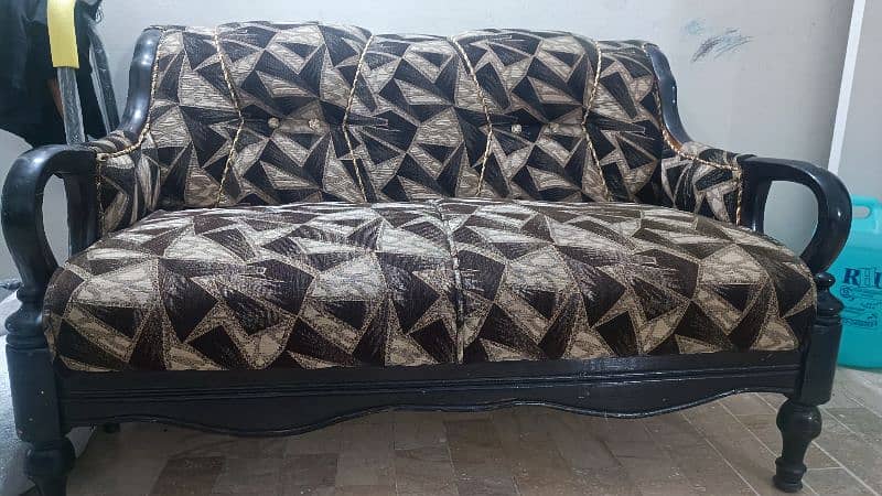 seven seater sofa set pure sheesham wood , no damage, 4