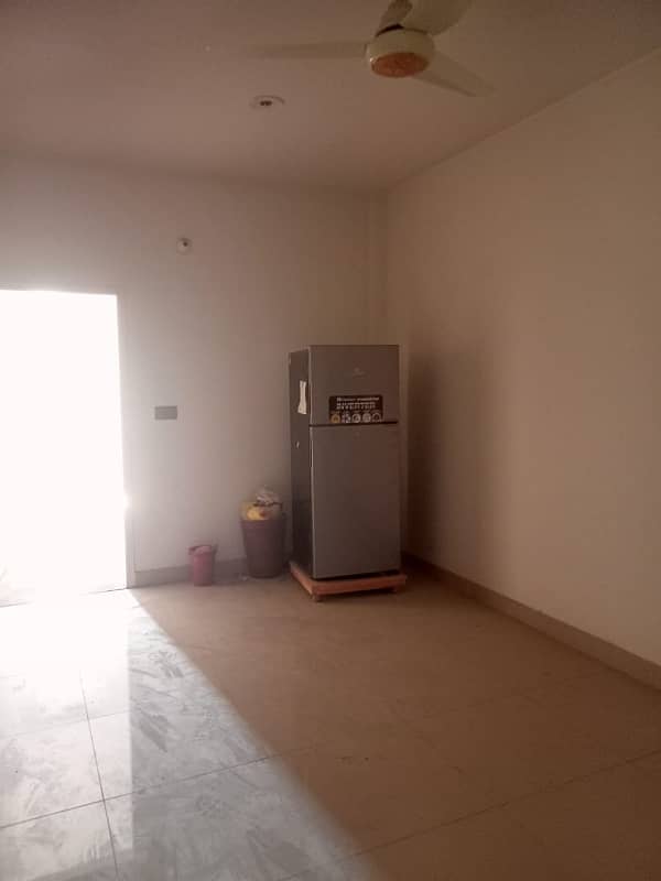 2 beds DD flat like new wast open park facing 8