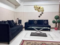 Luxury vip full purnished Room Available