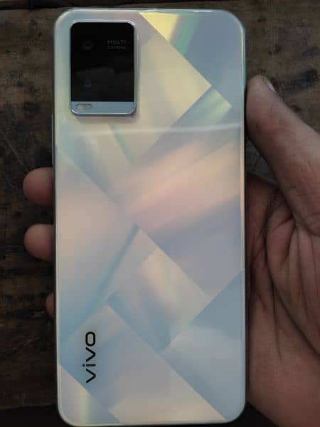 vivo y 21 Only Mobaile and charger 7