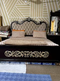 Bed set + Dressing Table