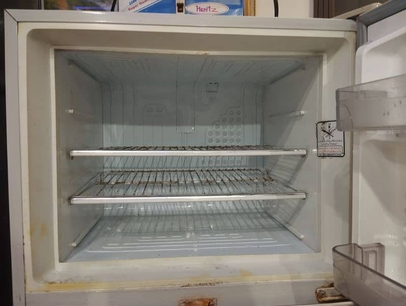 Dawlance Used Refrigerator 13 cubic 2