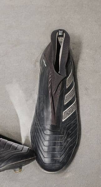 Adidas predator football shoes 1
