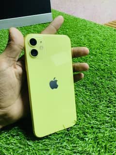 iPhone 11 64GB Approved with box Contact number 03349095507