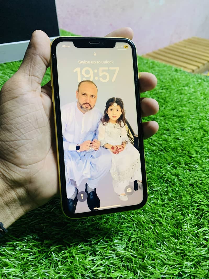 iPhone 11 64GB Approved with box Contact number 03349095507 1