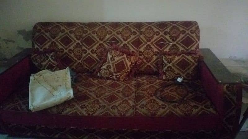 5 seater sofa set in good condition 2