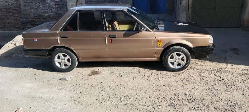 Nissan Sunny is a good condition. . . 3
