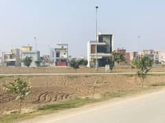 5 Marla Half Paid Ideal Location Plot For Sale in Tulip Ext Block Park View City Lahore