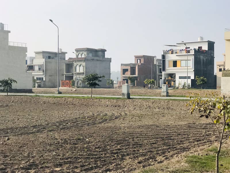 5 Marla Half Paid Ideal Location Plot For Sale in Tulip Ext Block Park View City Lahore 2