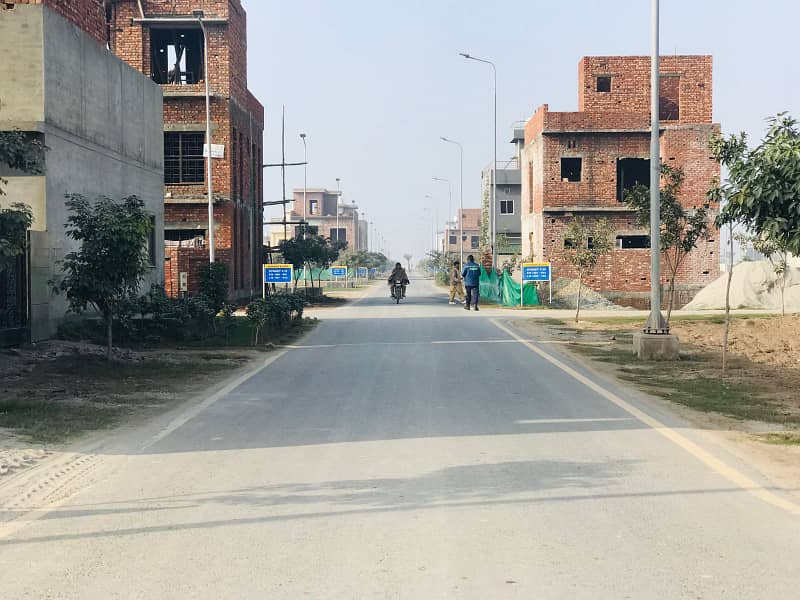 5 Marla Half Paid Ideal Location Plot For Sale in Tulip Ext Block Park View City Lahore 3
