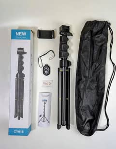 Selfie Stick Portable Tripod 133cm Extendable 3 in 1 Bluetooth with Re