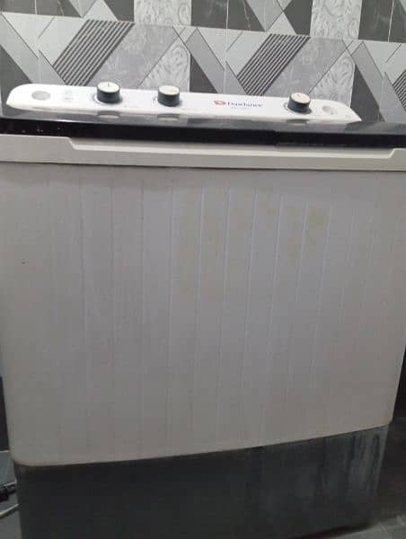 Double tub washing machine for urgent sale 1