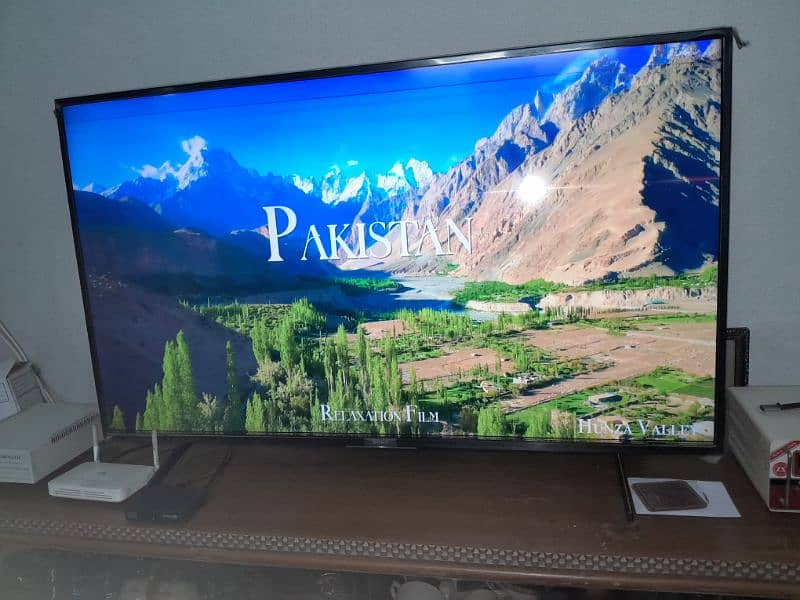 The latest Sony 55X7500H 55 Inch 4K Smart LED TV 2
