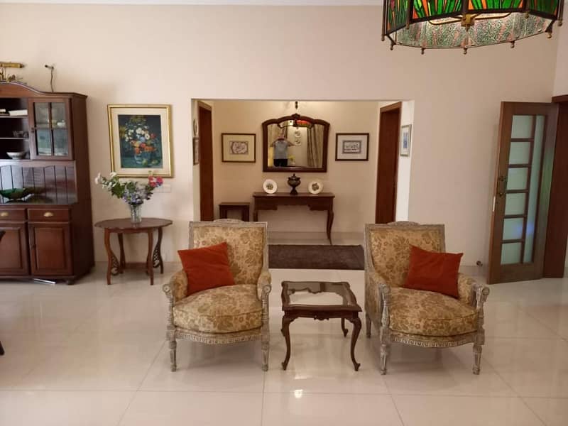 DHA Phase 8 ( EX Park View) 3 Bed Rooms Furnished Separate Gate Near to Airport 3