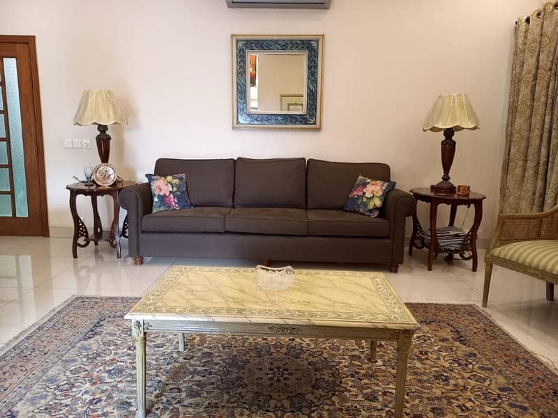 DHA Phase 8 ( EX Park View) 3 Bed Rooms Furnished Separate Gate Near to Airport 5